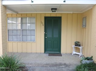 3310 Washington Ave APT 1214, Pascagoula, MS 39581