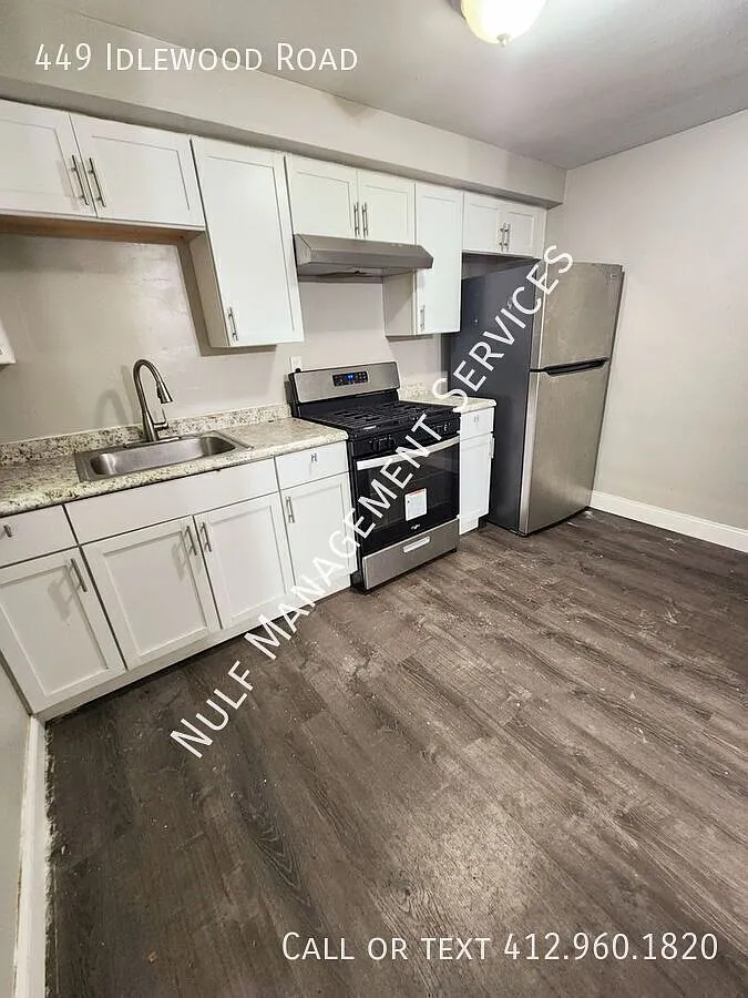 3 bed, 1 bath in Penn Hills — Photo 1