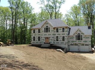 14 Pumpkin Hill Rd, Trumbull, CT 06611