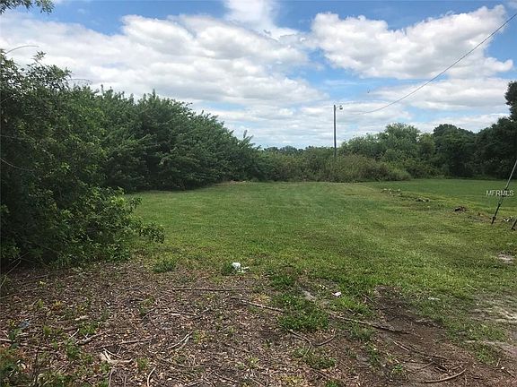 5th image of 1503 6th Ct NE