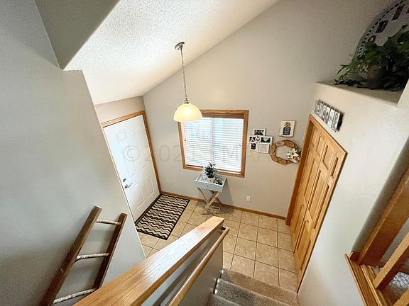3rd image of 1596 35th Ave S