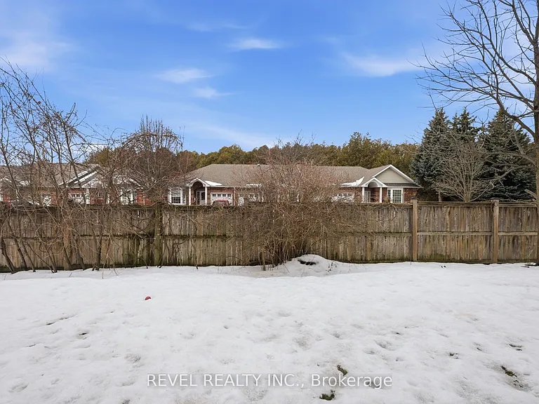69 Pine Gate Pl — Photo 17