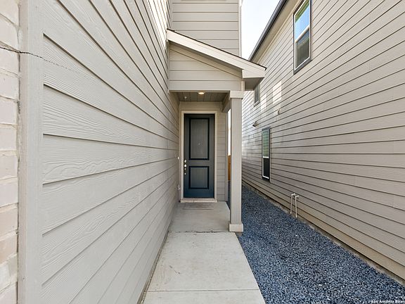 4th image of 14839 Vance Jackson Rd #415
