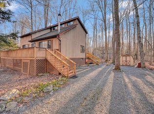 140 Chitimacha Dr, Pocono Lake, PA
