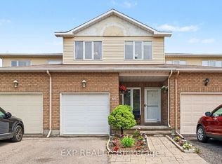 86 Scarlet Ct, Ottawa, ON K1T 3R6