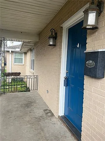 2 bed, 1.0 bath, 1100 sqft, $1,800 — Photo 3
