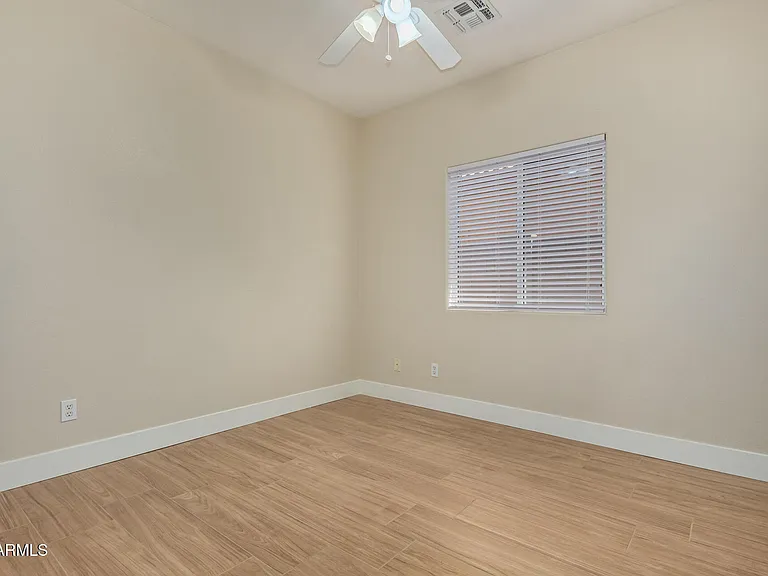 3556 N 143rd Ln — Photo 19