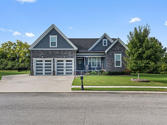 3rd image of 8312 Skybrook Dr