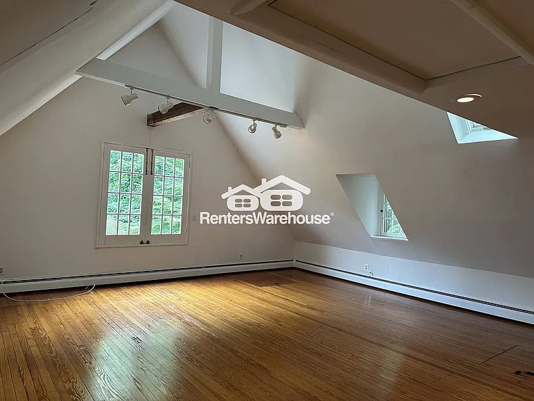 6616 N Charles St #C — Photo 7