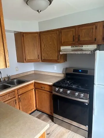 2 bed, $1,125 — Photo 3
