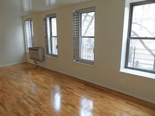 Rented by City Connections Realty | media 20