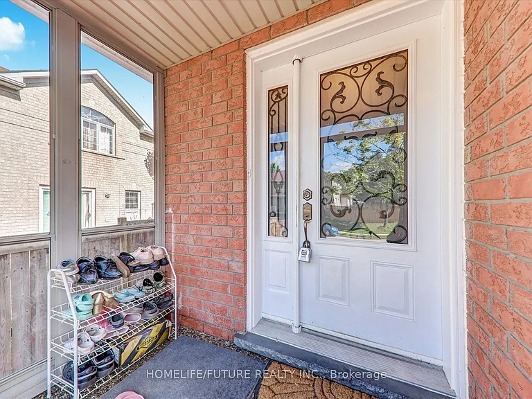 69 Heatherdale Dr #MAIN 2ND — Photo 4