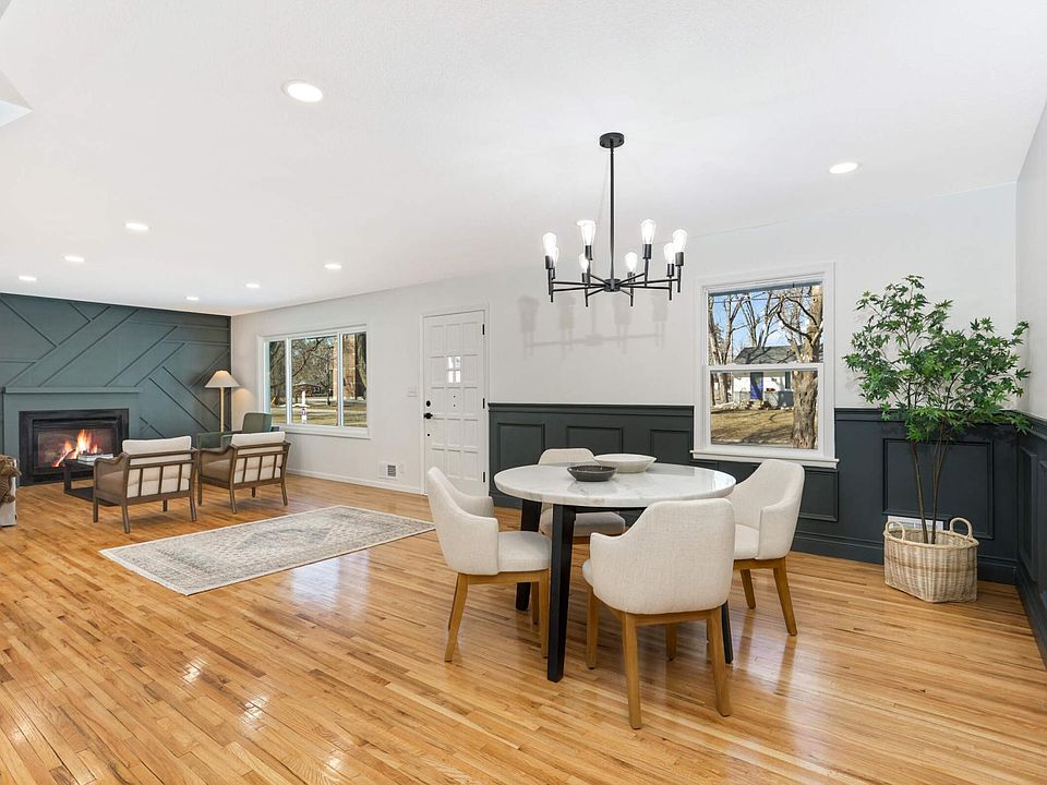 1st image of 3577 Emerald Dr