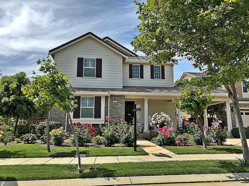 2nd image of 504 W Piedmont Dr