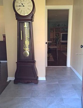 3rd image of 2119 Oak Grove Dr