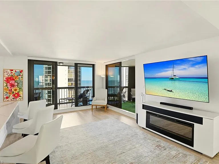 4551 Gulf Shore Blvd N #1500 — Photo 6