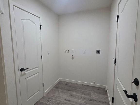 5th image of 1248 Brandon Ct APT G