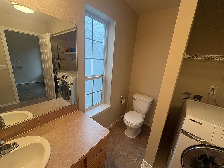 12549 Roosevelt Way NE #4 — Photo 14