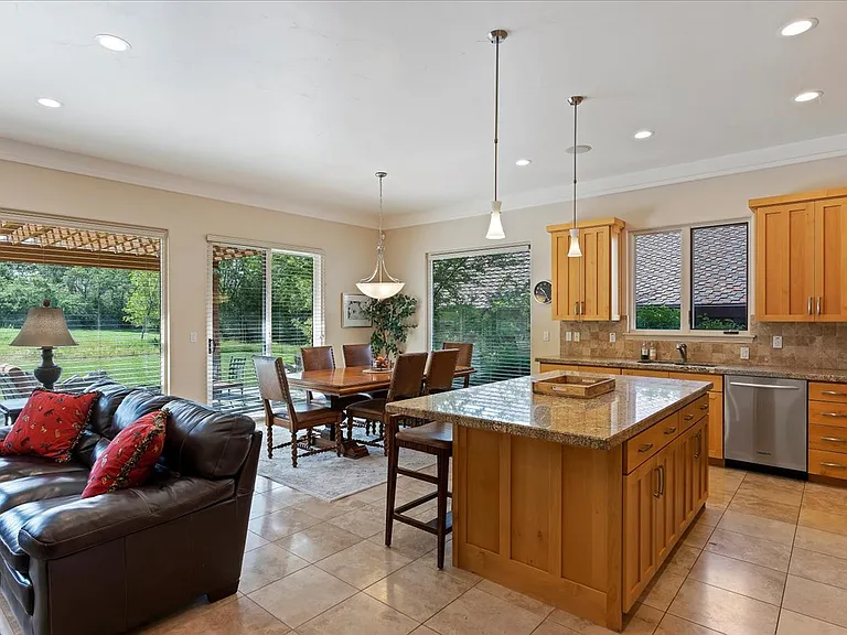 4859 E Eagleridge Dr — Photo 10