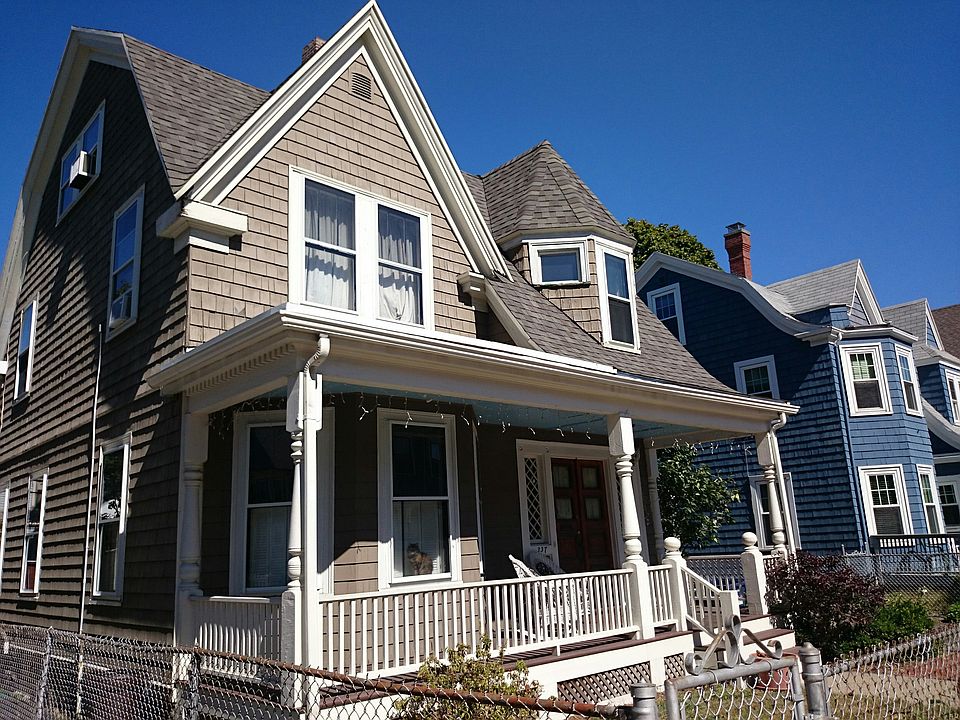 2nd image of 337 Park St