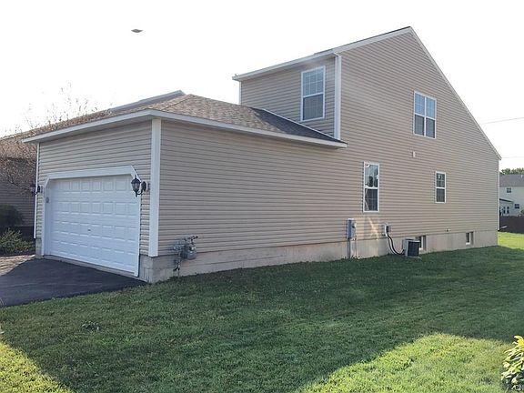 2nd image of 5091 Minuteman Ln