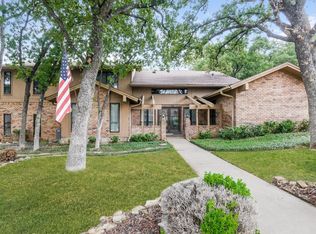 409 Washington Dr, Arlington, TX 76011