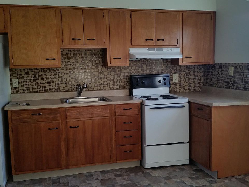 2nd image of 1834 Brenton Rd APT 2B