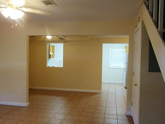 4th image of 134 Saint John Ave