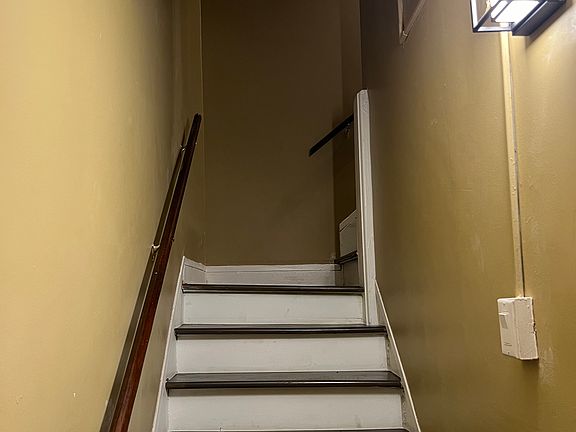 2nd image of 2803 1st Ave