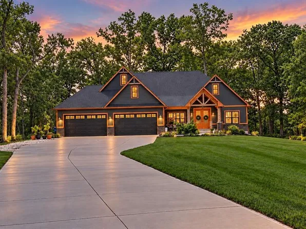 212 Eagle Fork Ct, Moscow Mills, MO 63362