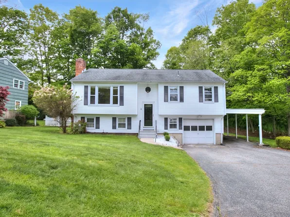 350 Bennetts Farm Rd, Ridgefield, CT 06877