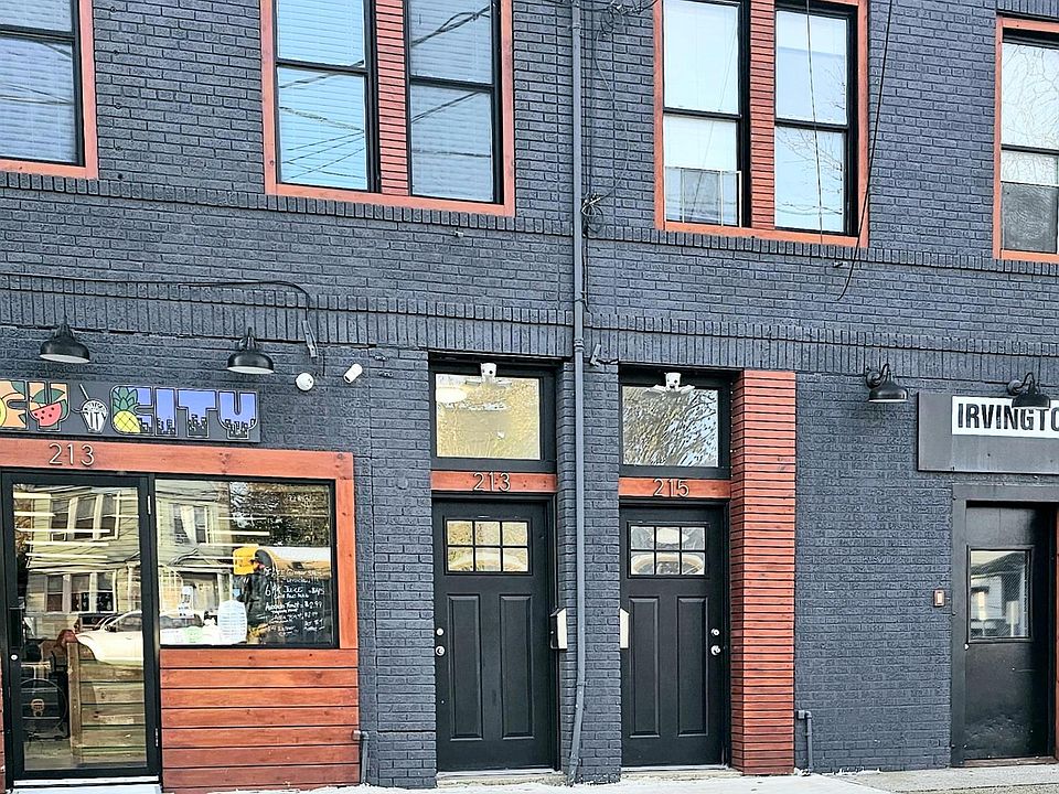 1st image of 215 Mallory Ave #1