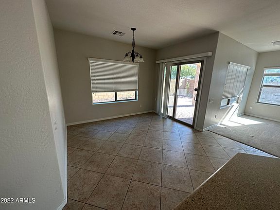 5th image of 2224 W Beverly Ln