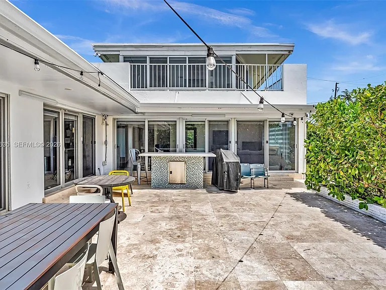 9257 Bay Dr — Photo 37