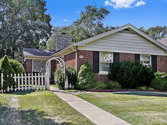 2nd image of 4234 Linden Ave