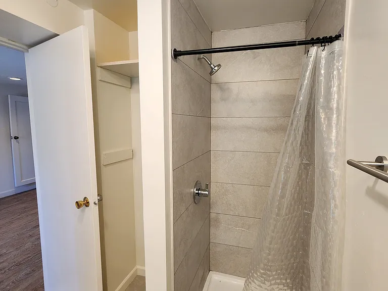 318 Allison St — Photo 23