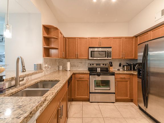 4th image of 10435 MID TOWN Parkway #237
