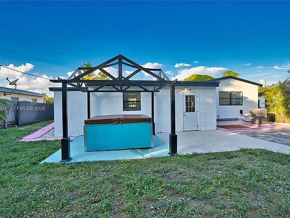 4th image of 6424 SW 20th St