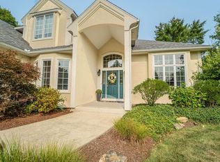 957 Dante Dr, Endicott, NY 13760