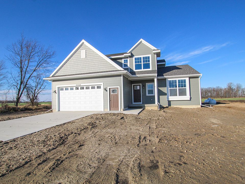 Floor plans and photos shown may include base features along with additional options and upgrades.