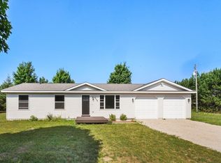 8276 Barney Rd, Traverse City, MI 49684