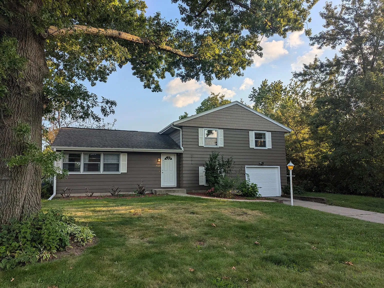 3 bed, 1540 sqft, $1,450 — Photo 1