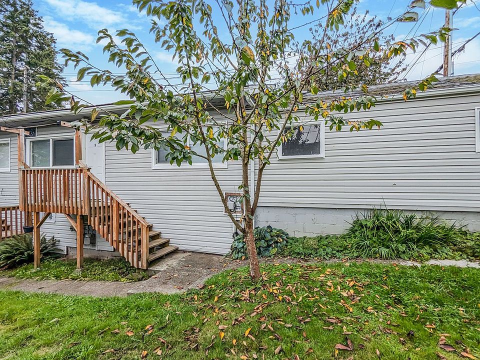 1st image of 12206 20th St NE #5