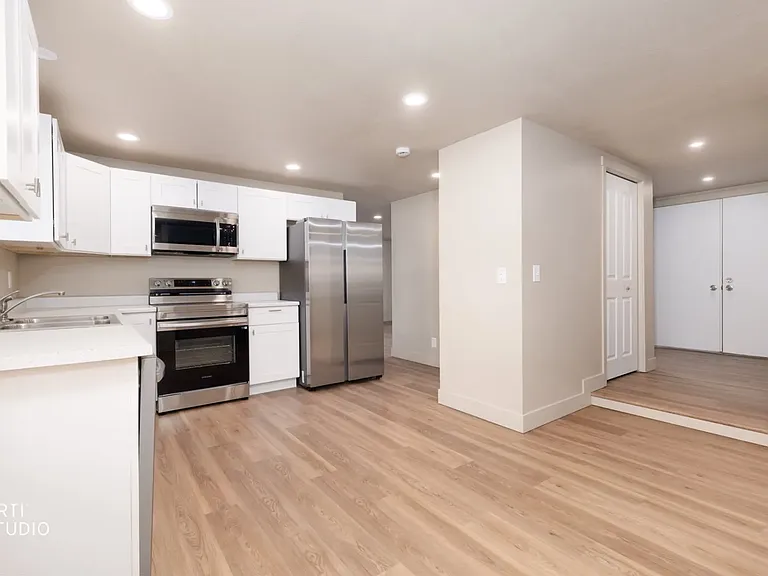 347 E State Rd — Photo 7
