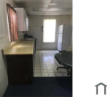 223 Avenue A NE — Photo 1
