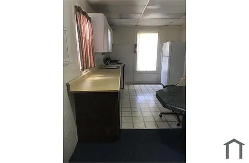 223 Avenue A NE Photo 1