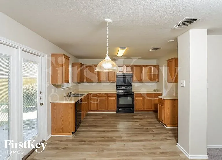 8815 Golden Eye — Photo 5