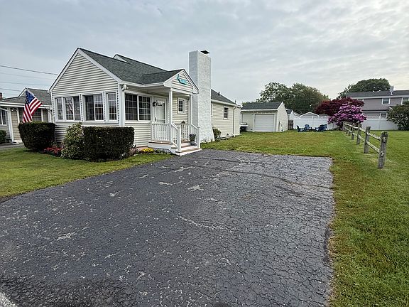 2nd image of 22 Gates Rd