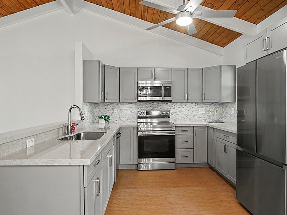 3rd image of 15-2774 Aweoweo St