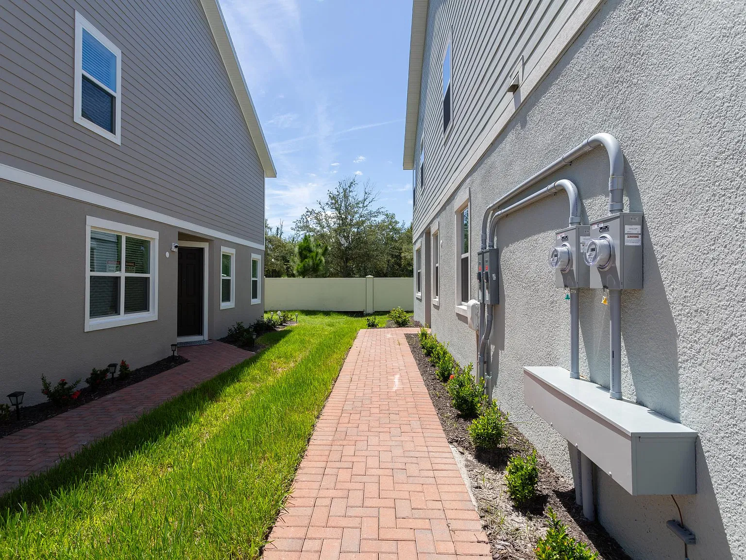 3 bed, 1704 sqft, $2,200 — Photo 3
